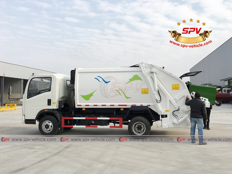 6 CBM Garabege Compator Truck Sinotruk - To Pakistan - LS 6 CBM Garabege Compator Truck Sinotruk - To Pakistan - LS